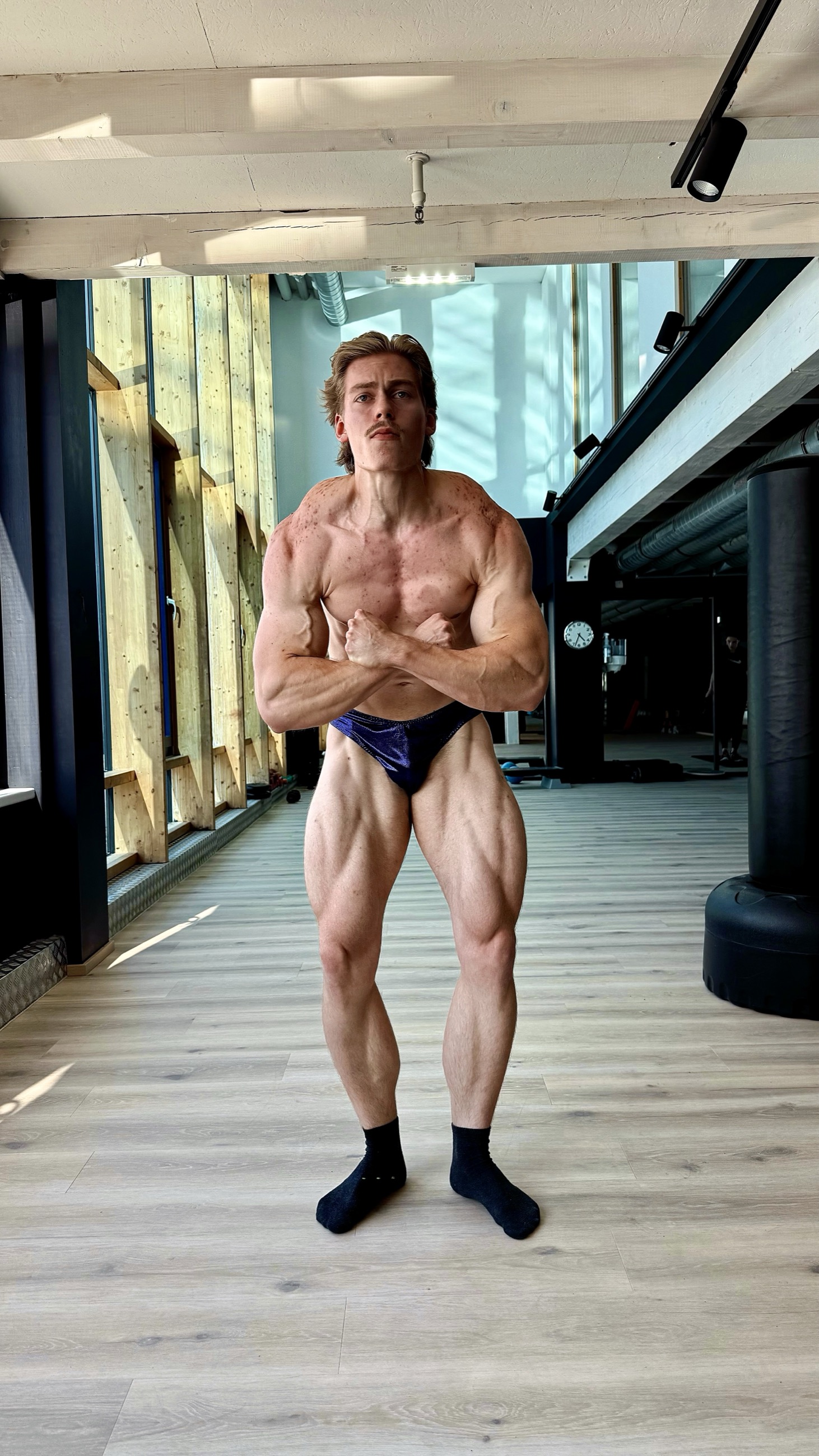 Jakob in einer frontalen Detailpose eine Woche vor der NPC Austria.